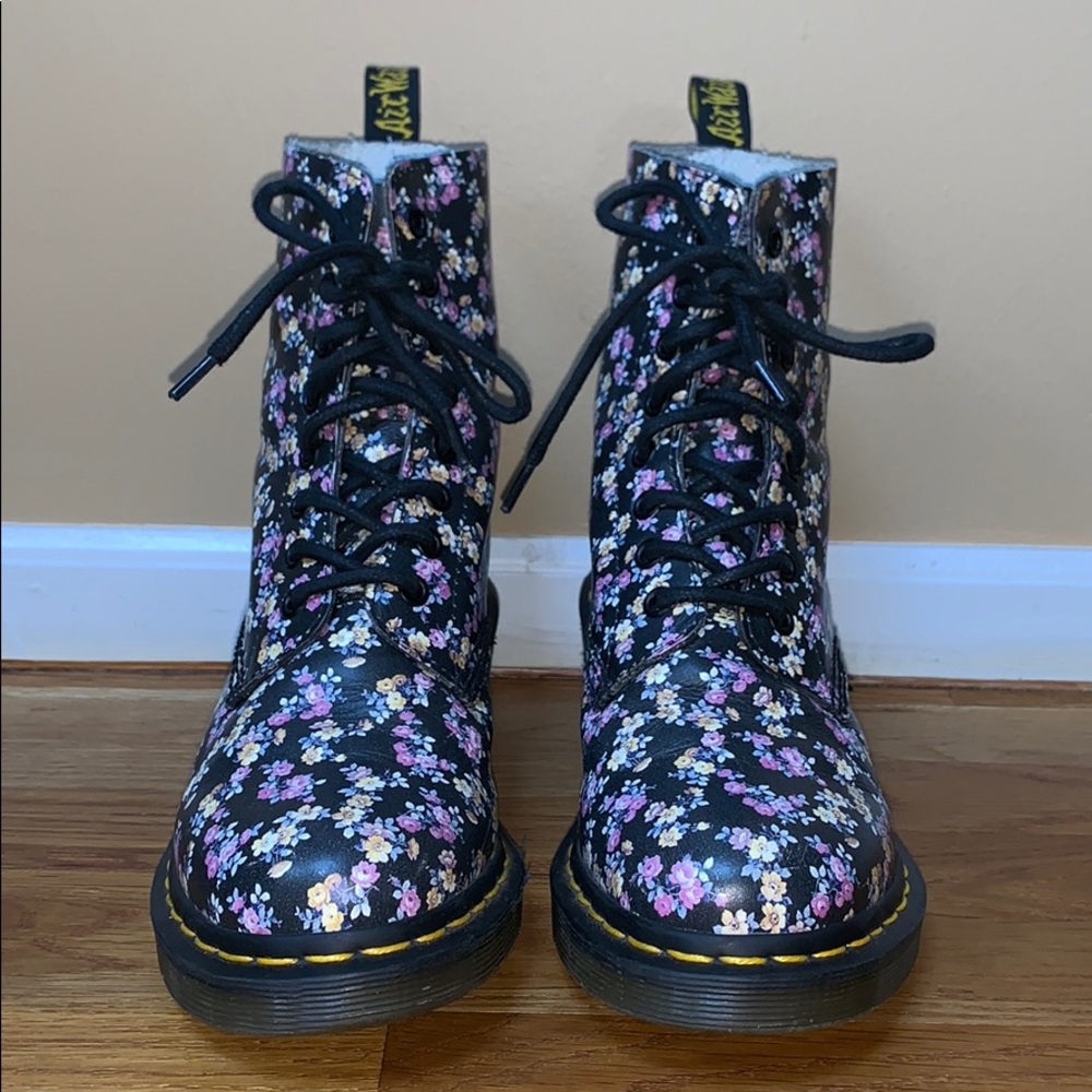 Dr. Martens Clemency black floral boots
